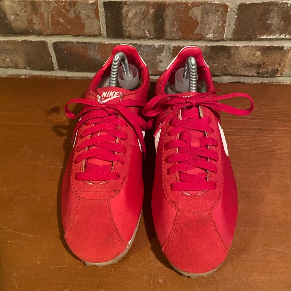 Women’s Nike Cortez - Picture 3 of 9